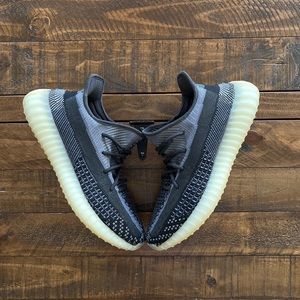 Yeezy Boost 350 V2 ‘Carbon’